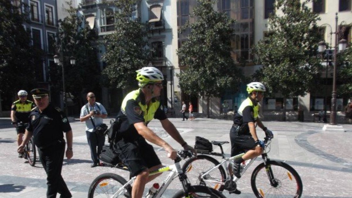 Unidad de la Policía local de Granada.
