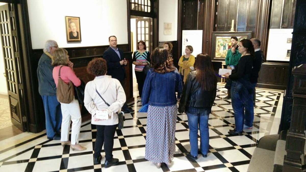 Visita al Museo de Arte Doña Pakyta a cargo de su director, Juan Manuel Martín Robles.