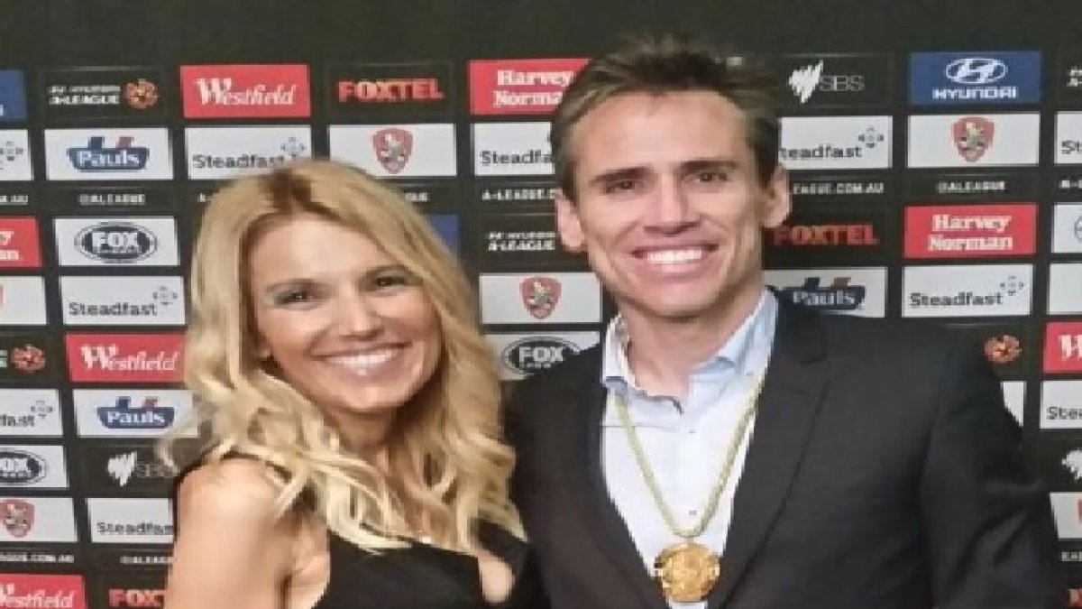 Corona, en la Gala, con su mujer que es almeriense.