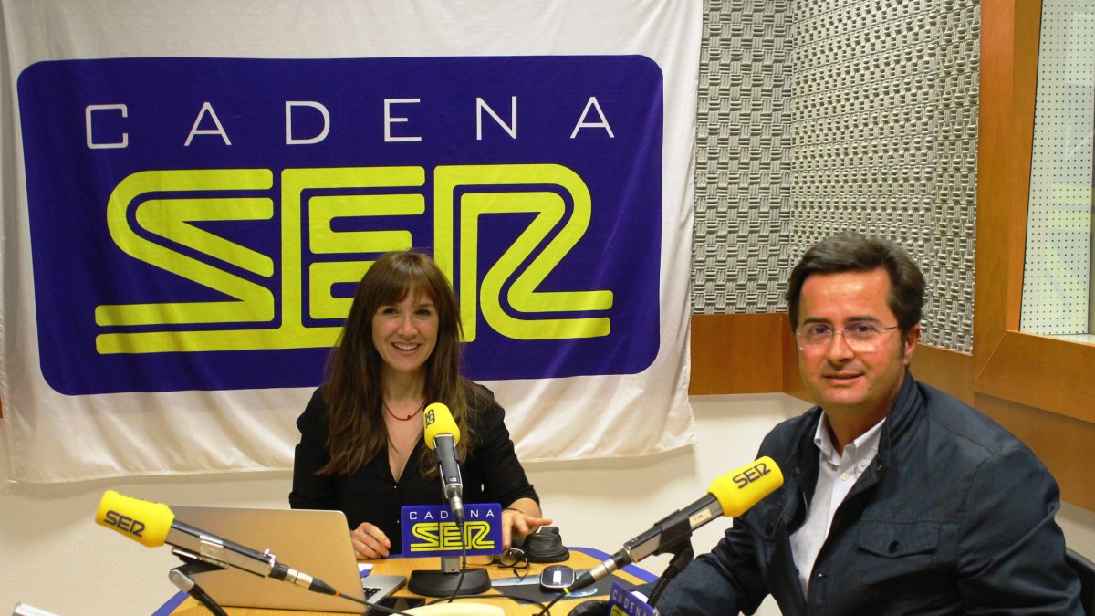 Entrevista de Rosa Ortiz a Francisco Góngora en SER Poniente.