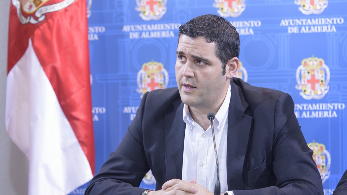El concejal de Servicios Municipales del Ayuntamiento de Almería, Juan José Alonso.