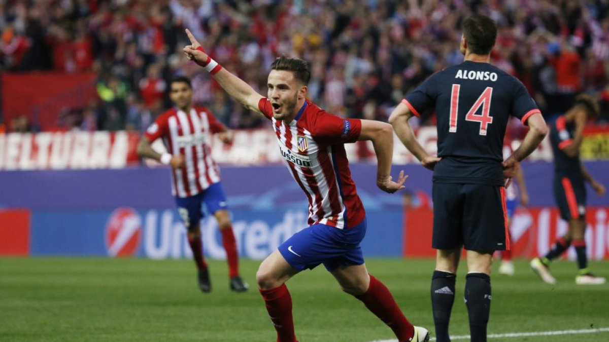Saúl celebra su golazo ante el Bayern.