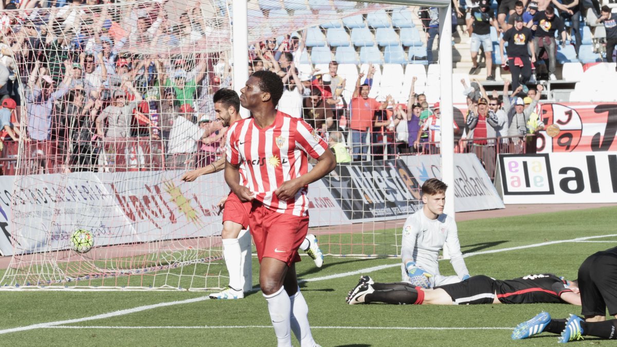 Uche ha vuelto en el mejor momento para el Almería.