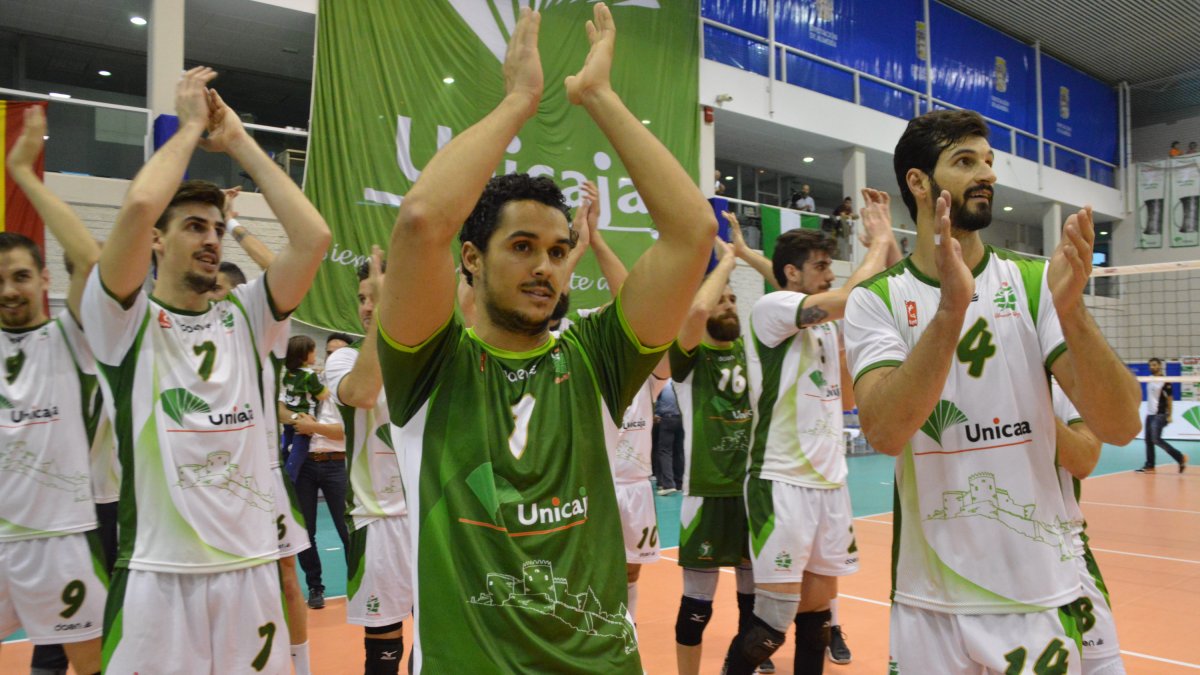 Agradeciendo el apoyo de la afición.