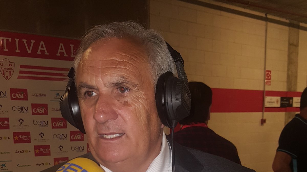 El presidente sigue confiando en Kalu Uche.