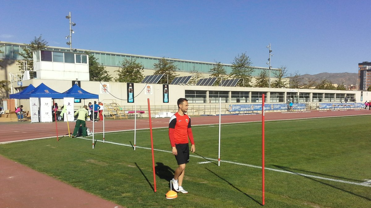 Iván Sánchez haciendo trabajo específico.