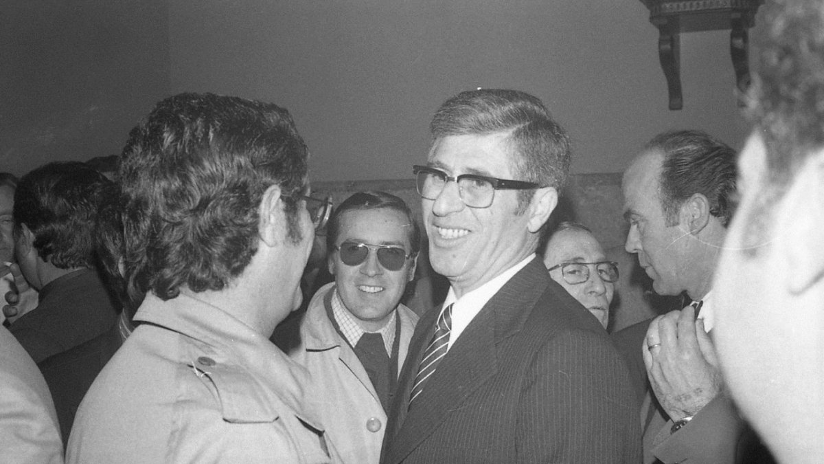 Juan lópez cuadra fue elegido presidente interino de la Diputación en junio de 1978, tras la muerte repentina del anterior presidente, Juan Cuadrado