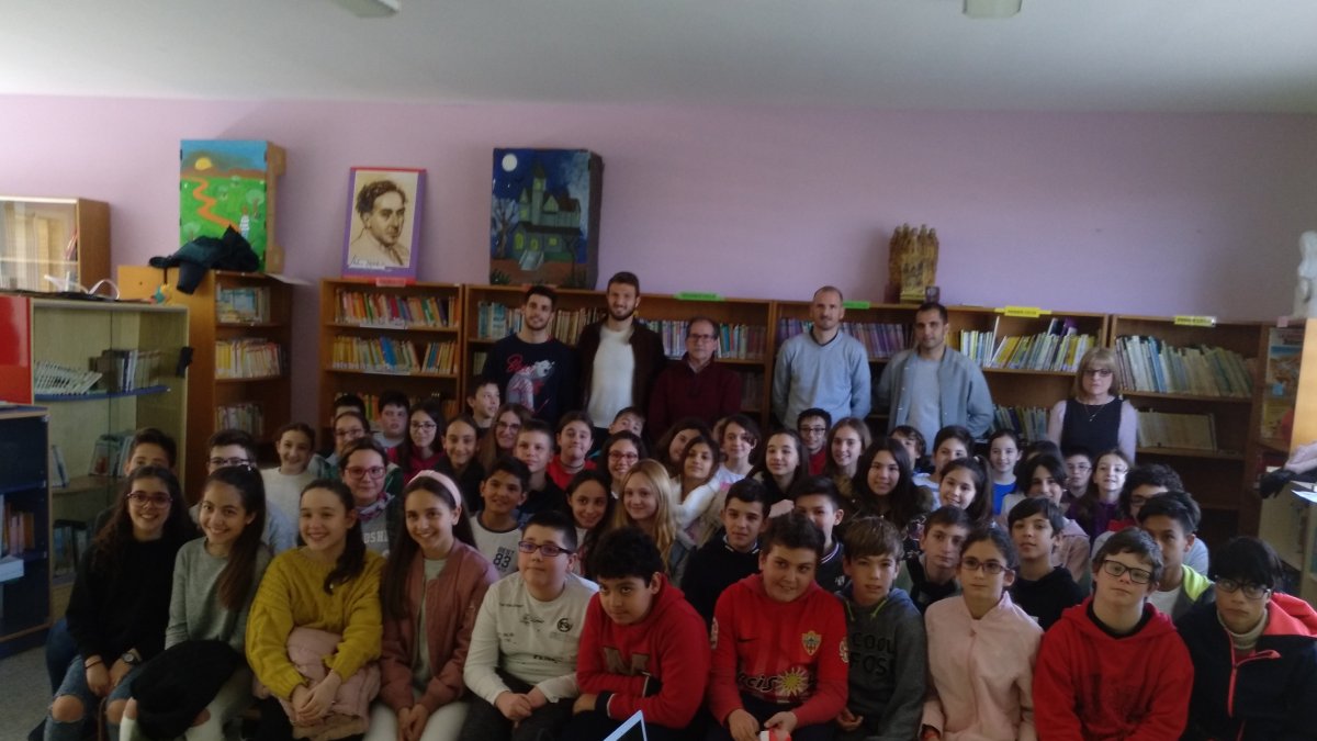 Las primeras Aulas Rojiblancas fueron en el Colegio Goya.