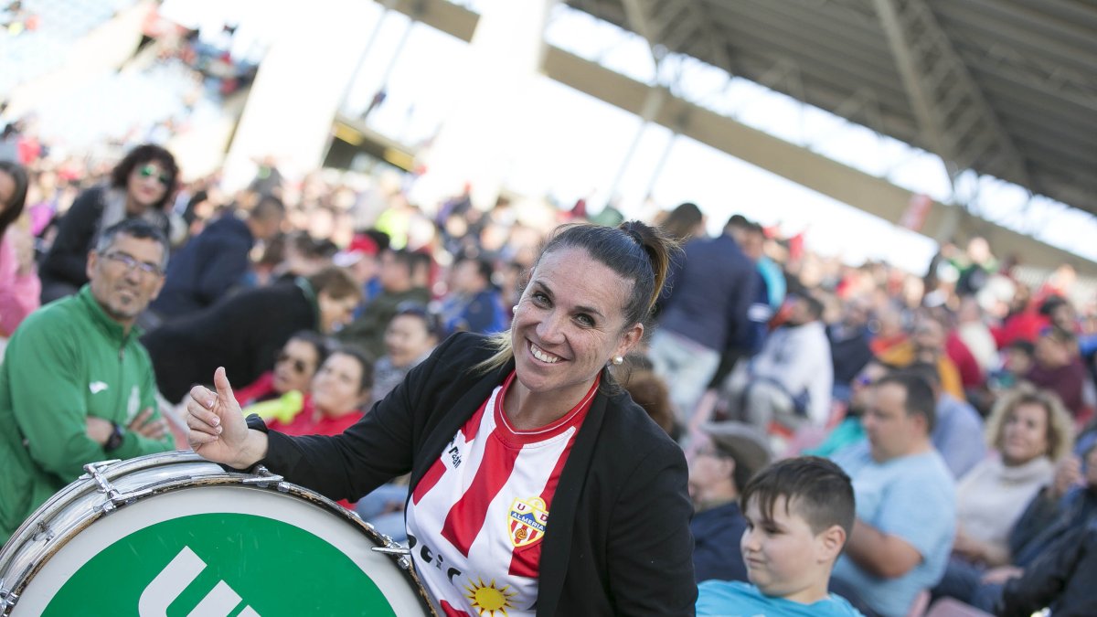 Los seguidores del Almería valoran la LFP y participan en ella.