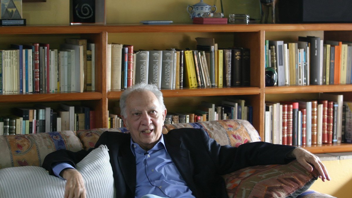 Sergio Pitol fue galardonado con el Premio Cervantes.