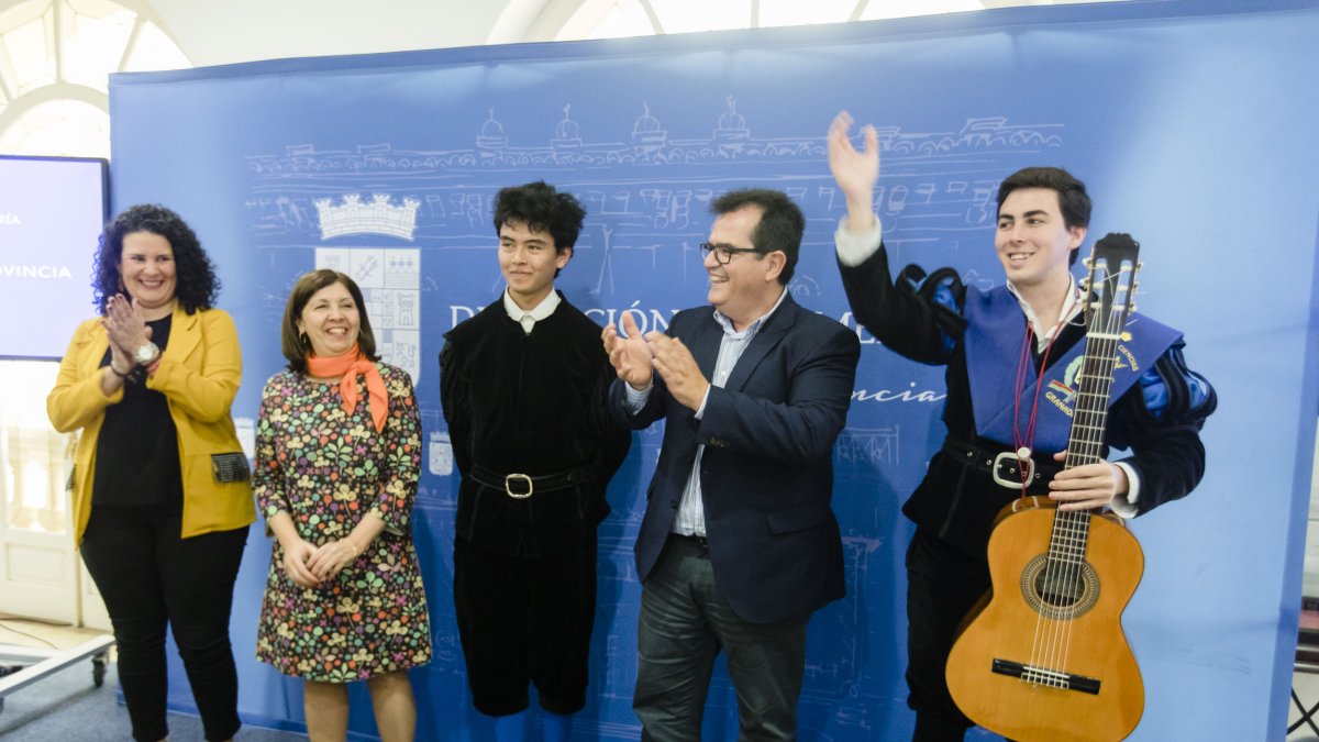 Presentación del Encuentro Mundial de Tunas en la Diputación de Almería.