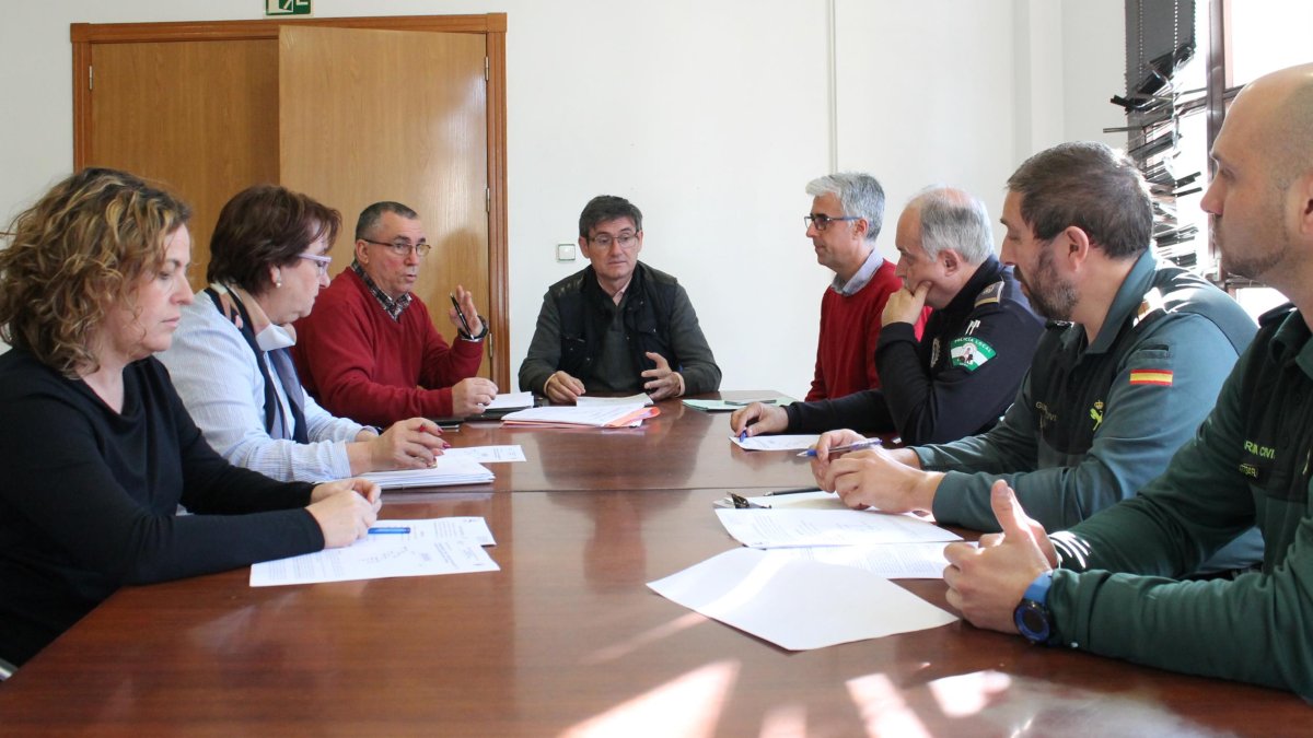 Reunión de la Junta Local de Protección Civil celebrada en el consistorio.