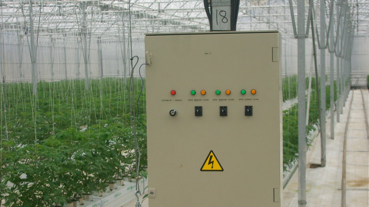 Cuadro de manejo para automatización de ventanas de Alarcontrol.