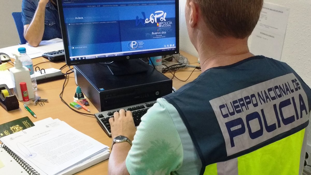 La investigación de la Policía Nacional ha permitido la detención de 14 personas.