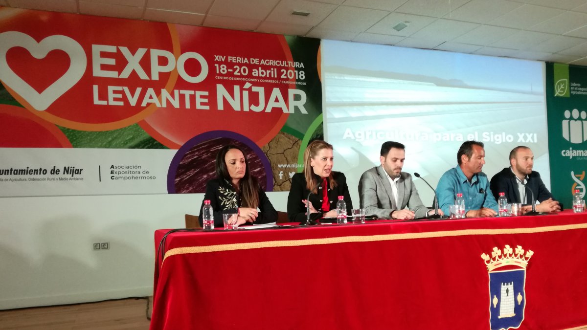 Representantes de CampoJoyma en la presentación