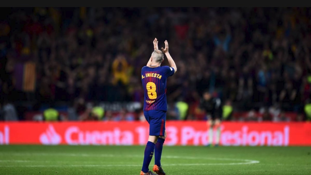 Iniesta sorprende una vez más.