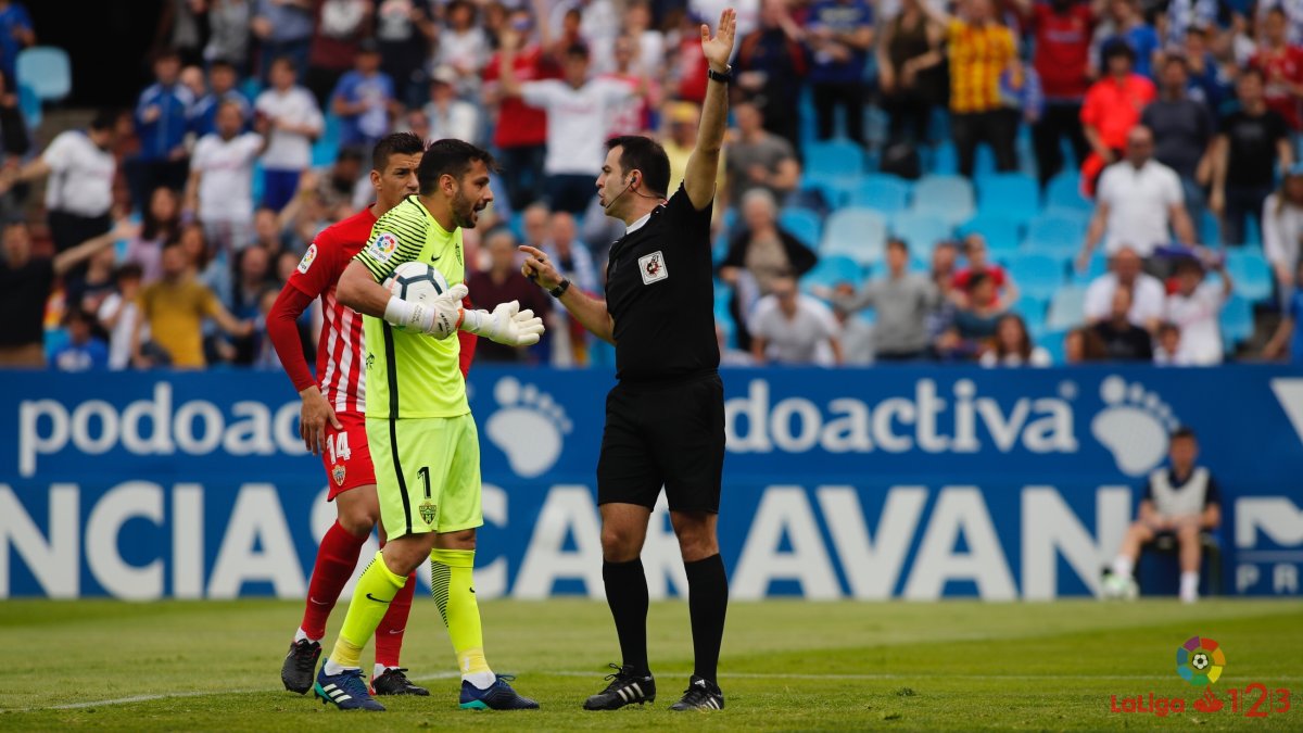Ocón Arráiz hablando con René y Rubén Alcaraz.