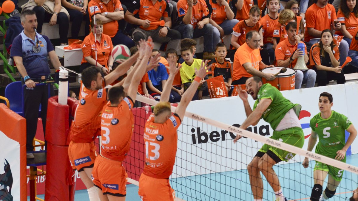 Partidazo de voleibol.