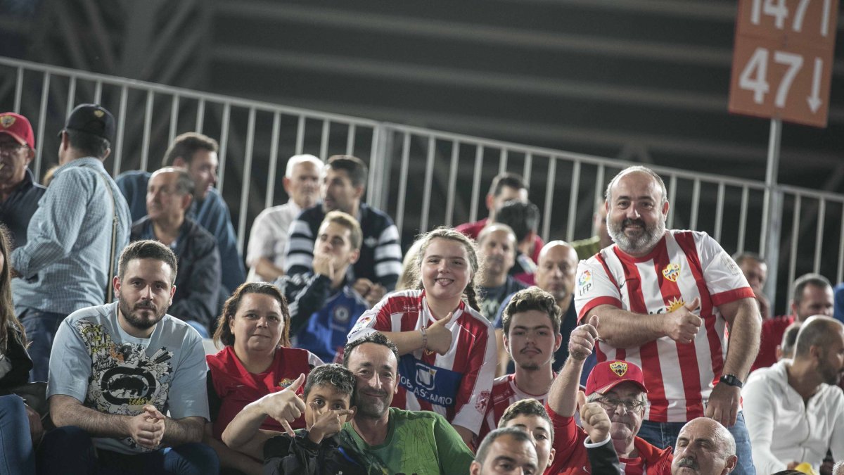 Aficionados rojiblancos.