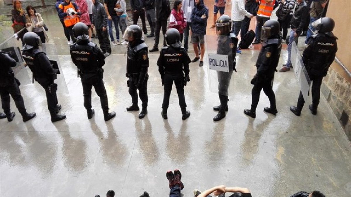 Concentración en Cataluña durante el 1-O.