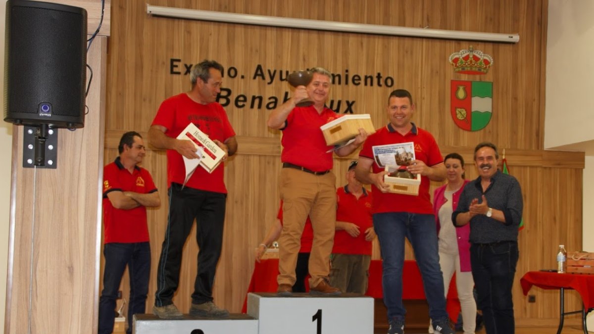 El podio propulsor masculino.