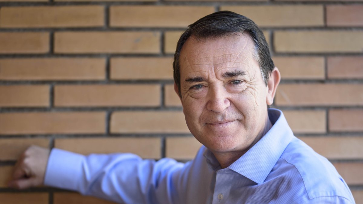 Juan Carlos Pérez Navas, precandidato a las primarias socialistas