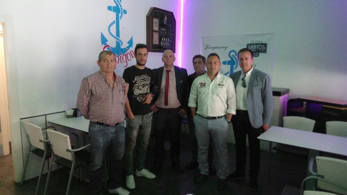 Los hombres del nuevo proyecto AD Roquetas 2018.