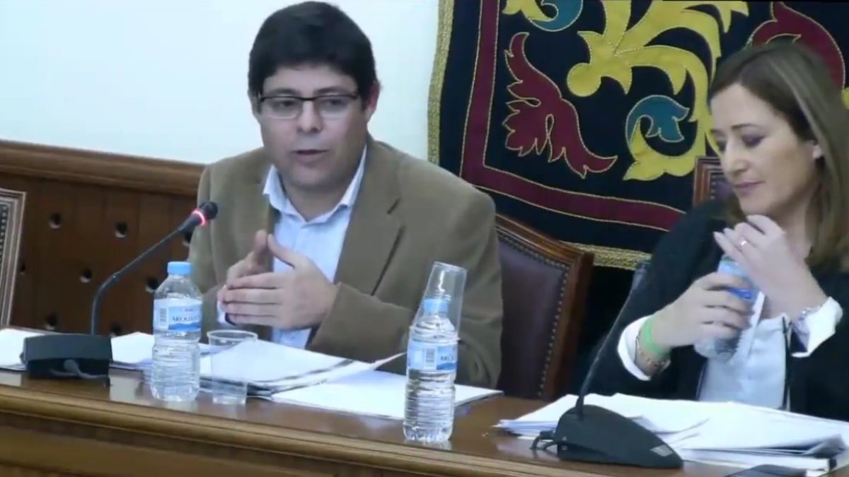 Alexis Pineda en el último Pleno.