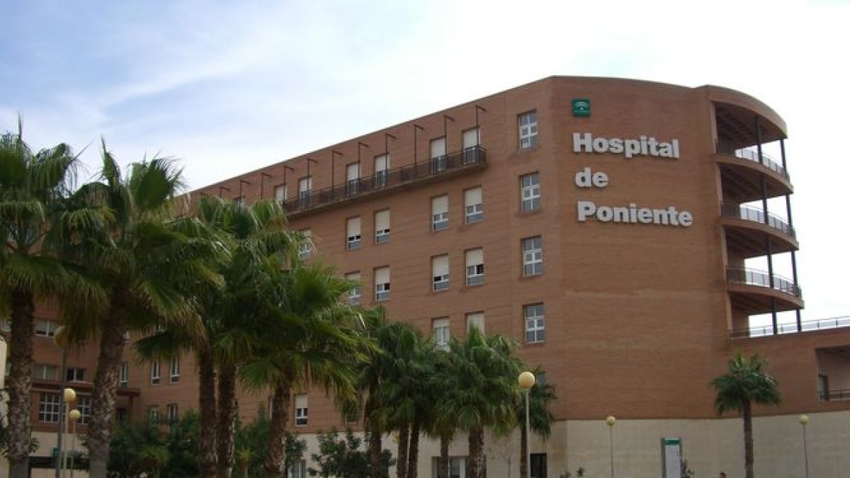 Los heridos han sido trasladados al Hospital de Poniente.