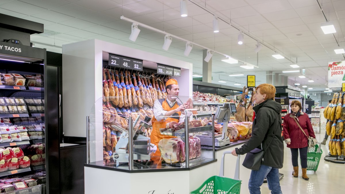 Un establecimiento de la cadena Mercadona en Almería.