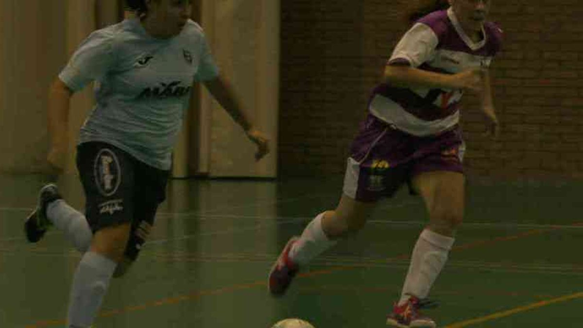 Las jugadoras celestes no quieren fallar ante su afición.