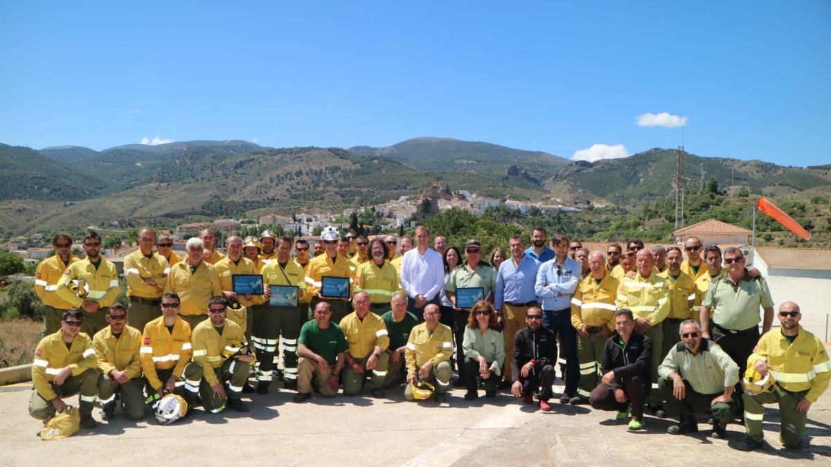Miembros del Infoca, que fue premiado con la Medalla de Oro de Andalucía 2018.