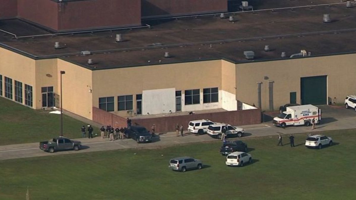 El colegio donde se ha producido el tiroteo, en una imagen de la CNN.