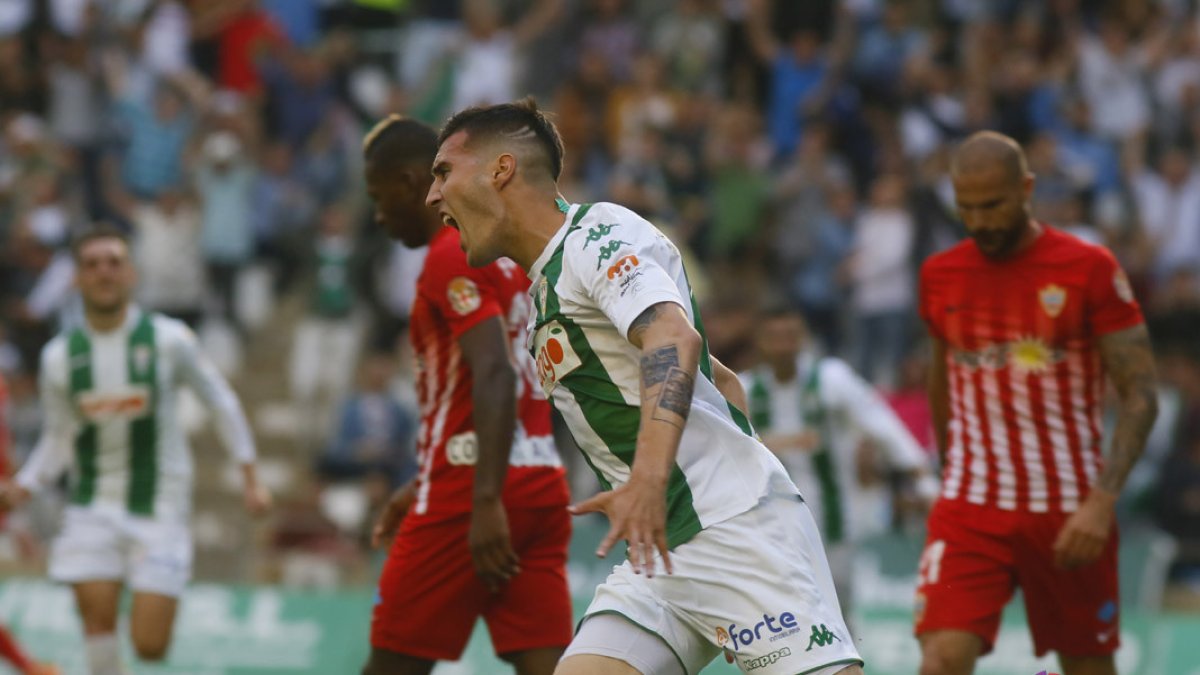 Sergi Guardiola celebra con 1-0 en Córdoba.