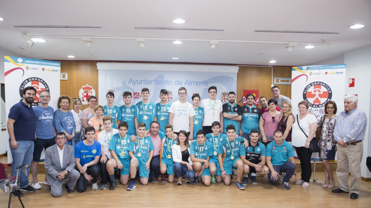 Juanjo Segura con la familia de Urci Almería.