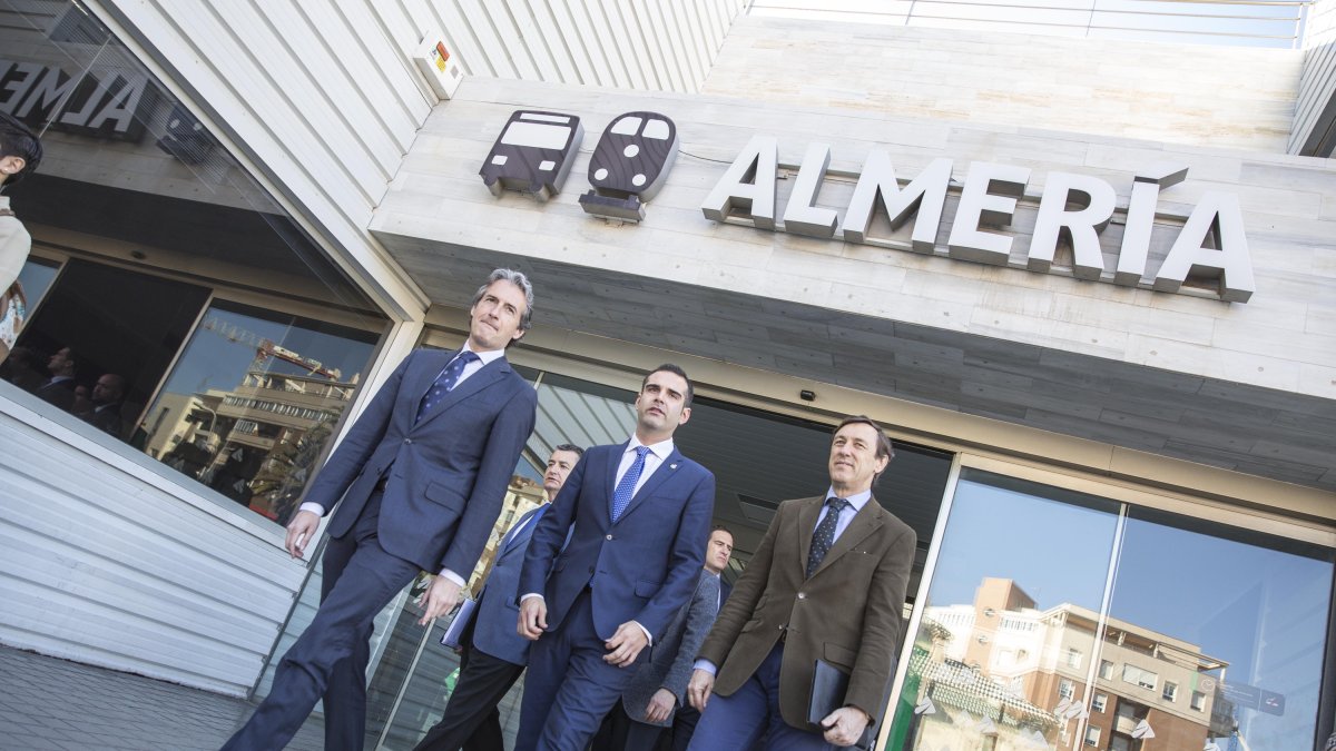 Visita del ministro de Fomento a Almería.