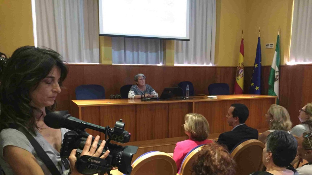 Curso para prevenir y reconocer la violencia machista celebrado ayer en el Varadero del Puerto.