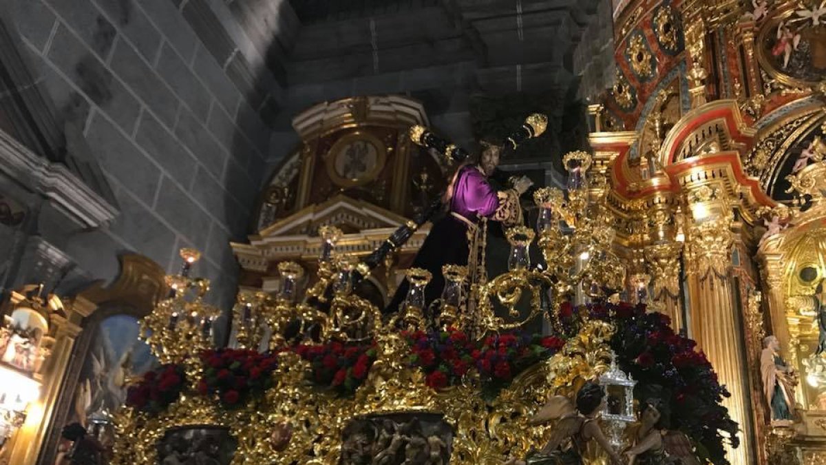 Imagen de Nuestro Padre Jesús Nazareno, de Salzillo, en la iglesia huercalense. Fuente: Paso Morado