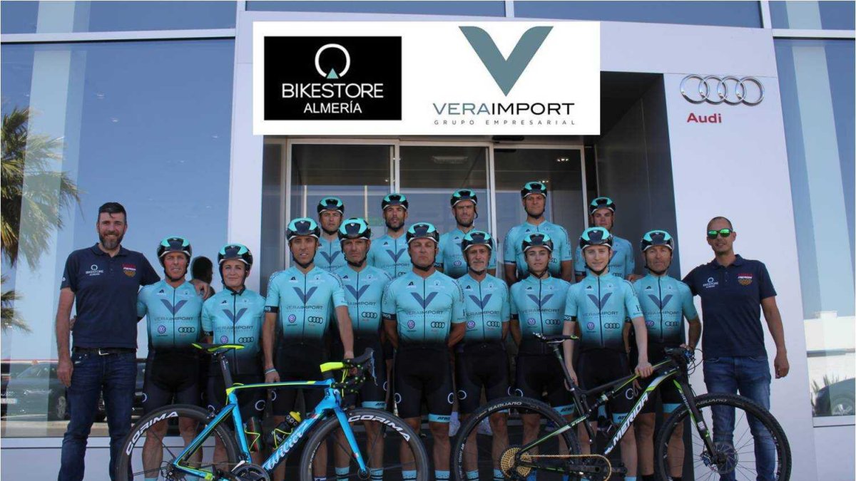 Presentación del equipo en Vera Import.