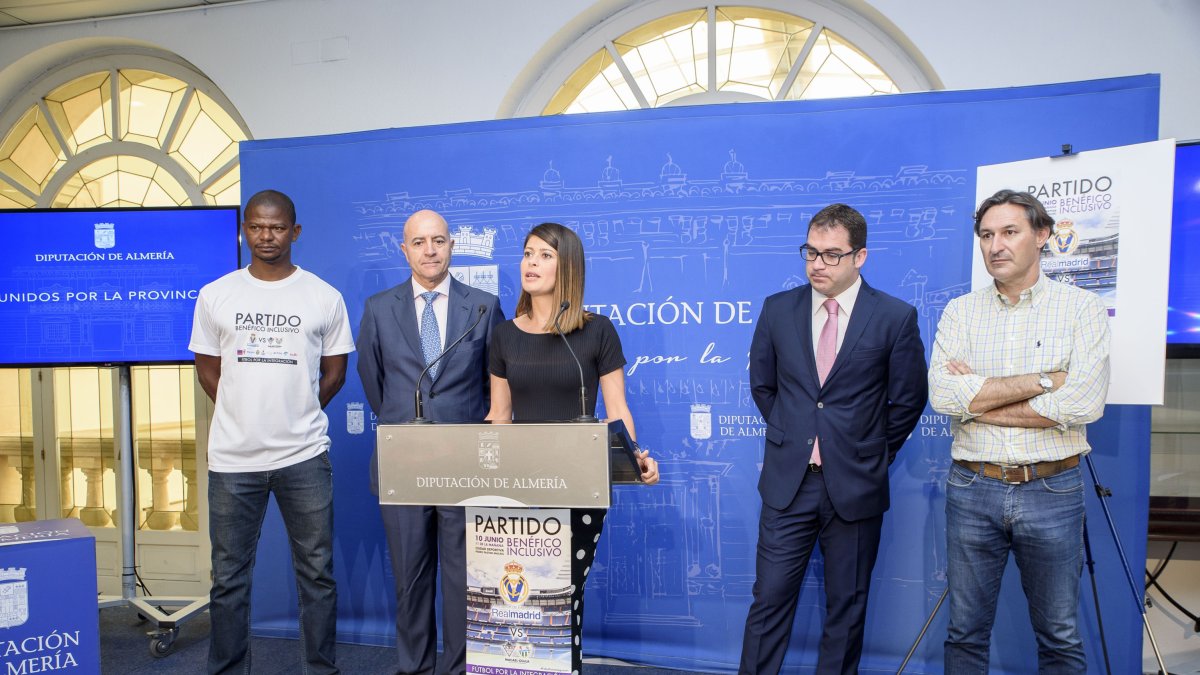 Presentación del acto en Diputación.