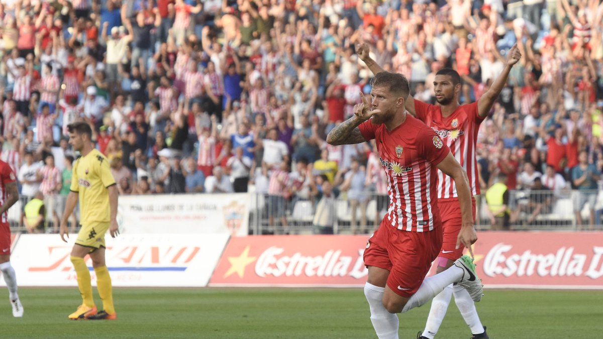 Morcillo celebra su gol al Reus la pasada temporada que valió la permanencia en Segunda.