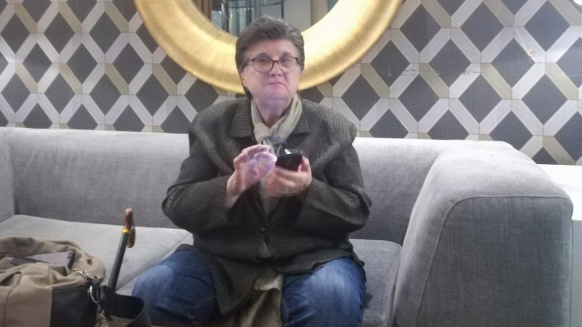 La periodista gallega, Esther Eiros, en su visita a Almería. Foto. Ricardo Alba