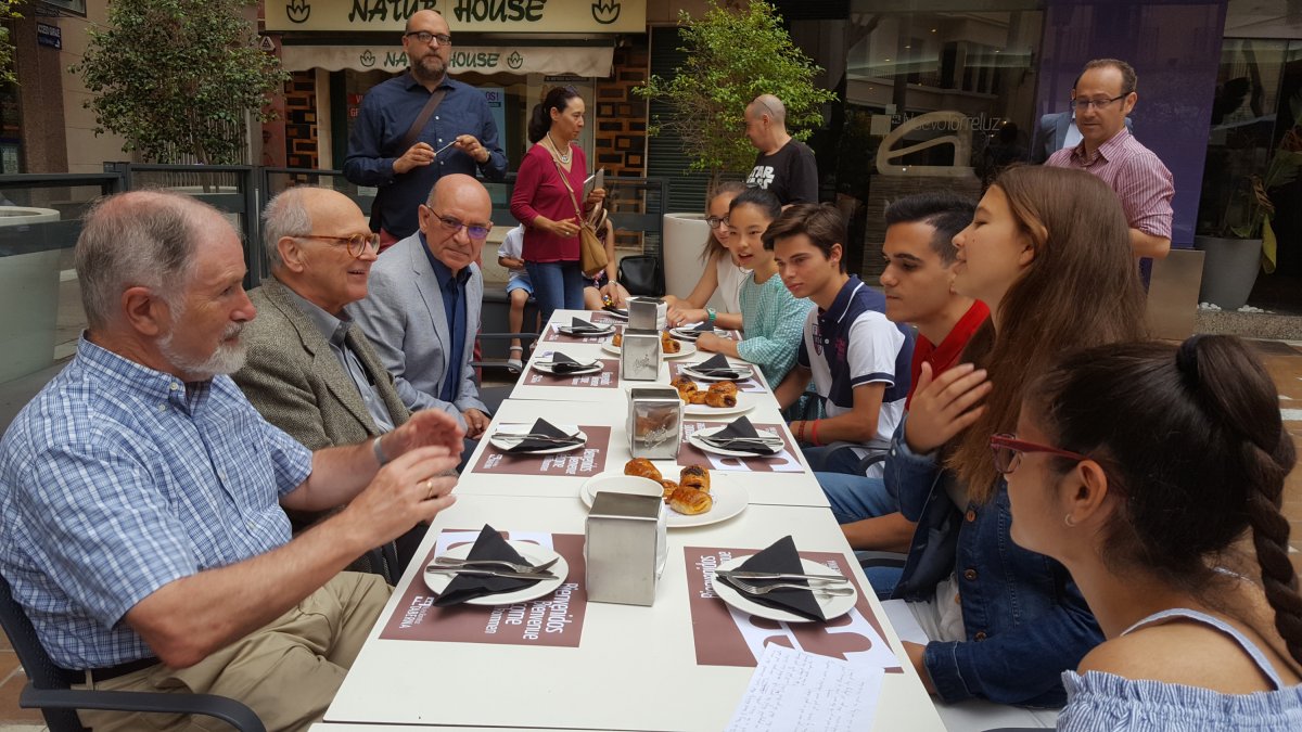 Seis alumnos del colegio La Salle hablaron con el Nobel.