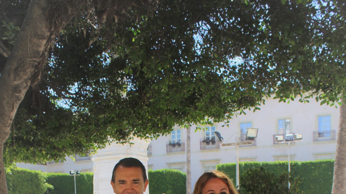 Juan Carlos Pérez Navas y Mari Carmen Núñez, esta mañana.
