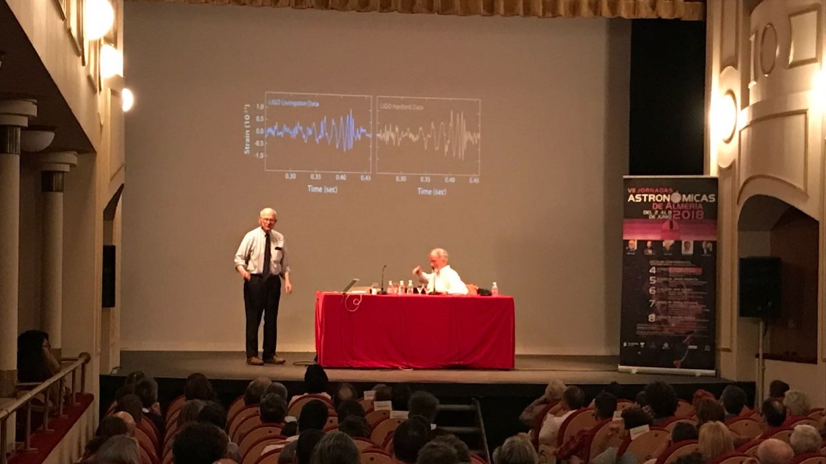 El Premio Nobel Ranier Weiss dio una conferencia para abrir las jornadas.