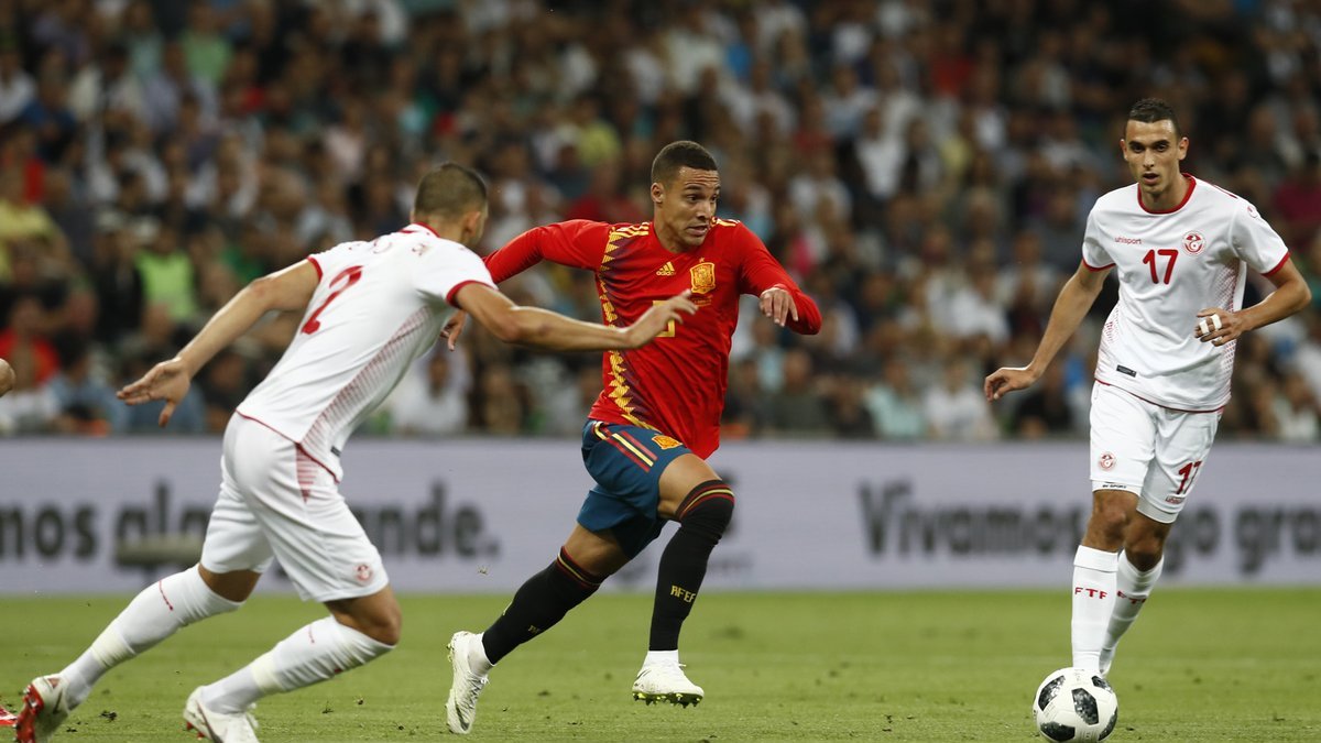 Rodrigo en una jugada.