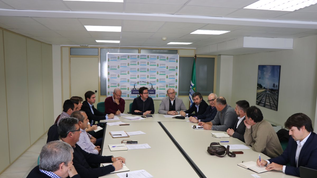 Comisión de seguimiento de restos vegetales en El Ejido. Imagen de archivo.