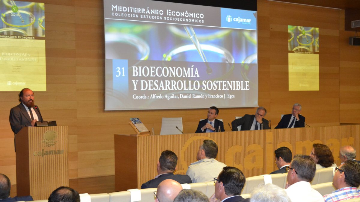Presentación del Nº 32 de la publicación Mediterráneo Económico