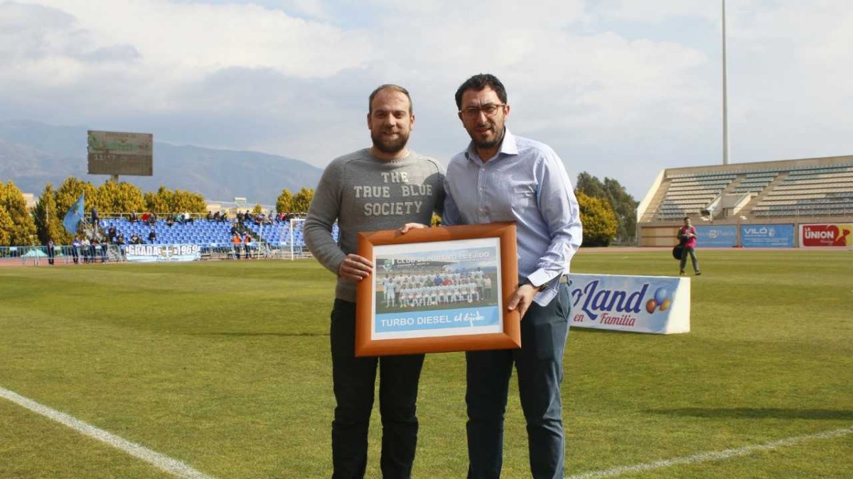 Pierre Mevy mantiene su proyecto en el CD El Ejido.