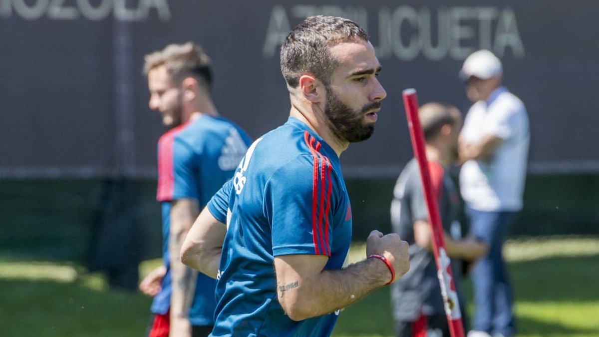 Carvajal ya es uno más para Fernando.